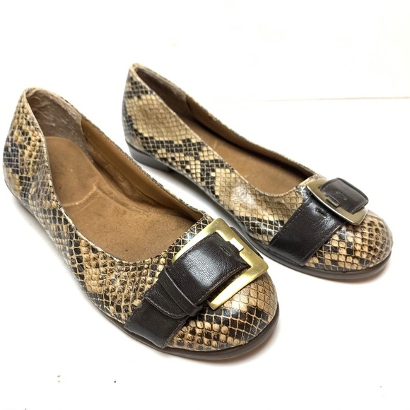 AEROSOLES AEROLOGY Snake Print Flats Shoes sz 6.5 - Picture 1 of 12